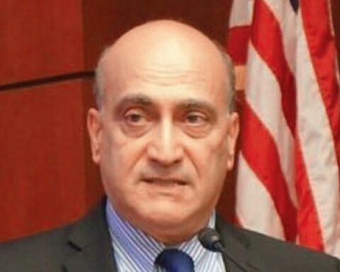 ∆ρ Ουαλίντ Φάρεζ