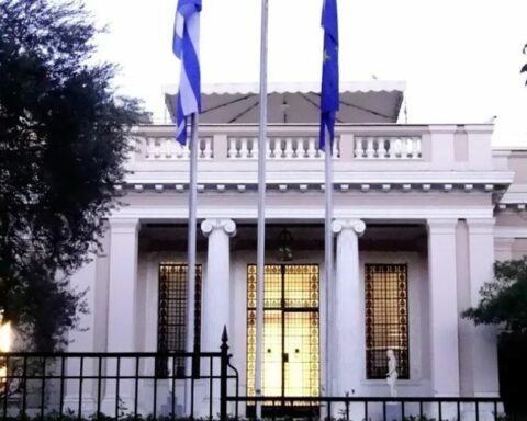 Κυβερνητικές πηγές: