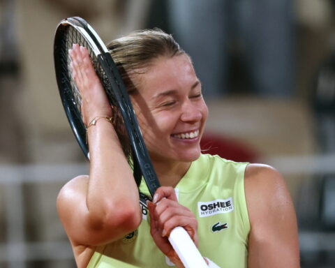 Roland Garros: Χβαλίνσκα και Αντρέεβα