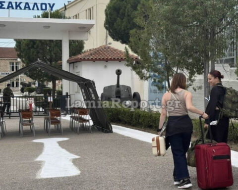 Λαμία: Παρουσιάστηκαν στον στρατό
