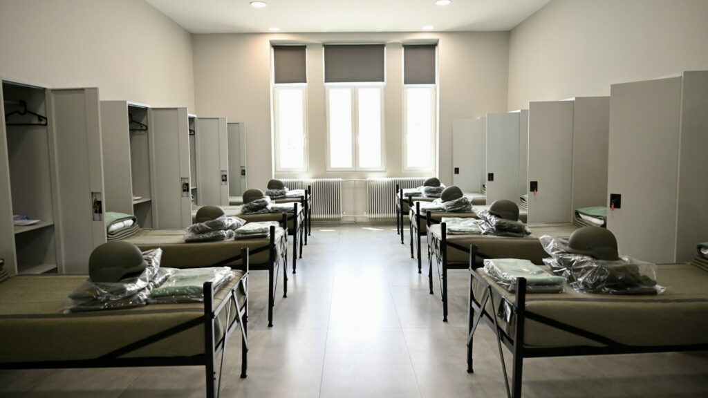 Λαμία: Παρουσιάστηκαν οι πρώτες 72 εθελόντριες στον Στρατό (Εικόνες&Βίντεο)