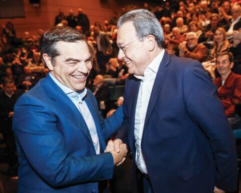 μήνυμα σε Τσίπρα