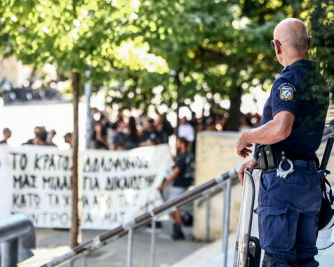 δολοφονικές επιθέσεις