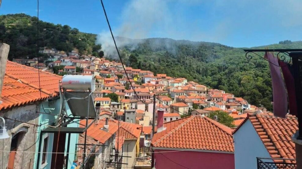 Φωτιά στην Αγιάσο της Λέσβου