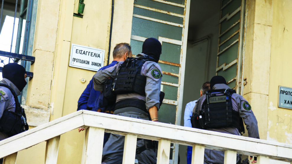 Έξι συλλήψεις για τον πόλεμο των μπράβων στη Δ. Ελλάδα