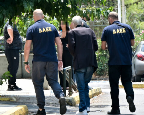 Φωτιά στο Σισμανόγλειο