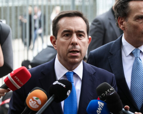 Νότης Μηταράκης