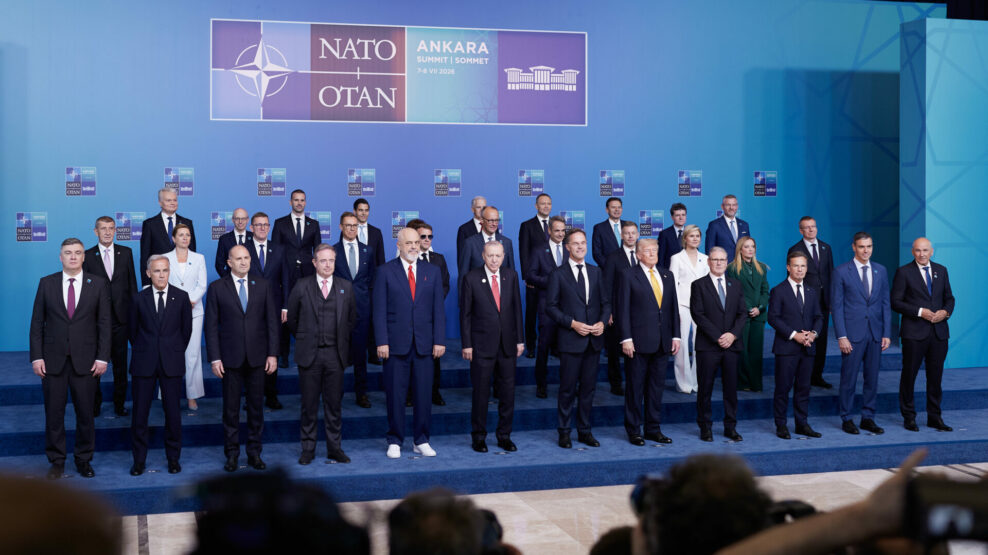 Σύνοδος Κορυφής ΝΑΤΟ: Επαναβεβαίωση της συλλογικής άμυνας