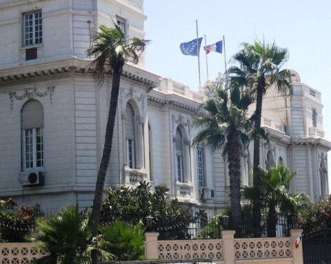 Συναγερμός για απειλή βόμβας