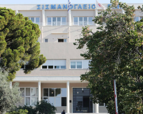 Εμπρησμός στο Σισμανόγλειο: Ομολόγησε ο 76χρονος ασθενής ότι έβαλε φωτιά στο στρώμα με αναπτήρα