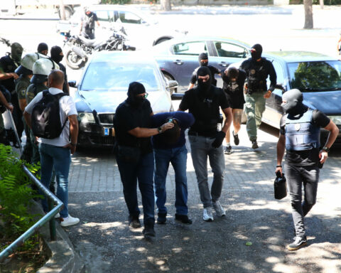 Φονική επίθεση στο σπίτι της οικογένειας Νέστορα