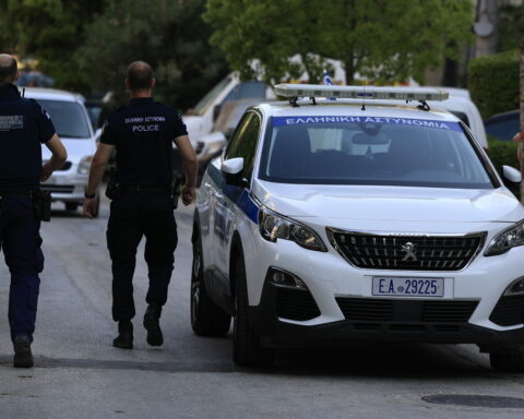 Κρήτη σέρβικη μαφία