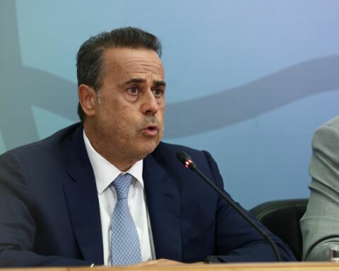 Παπασταύρου: