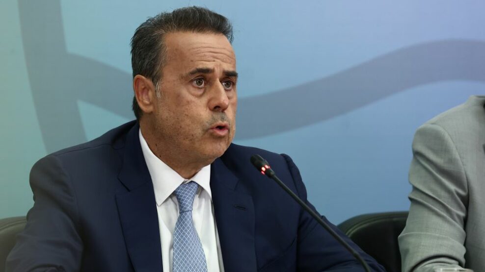 Παπασταύρου: