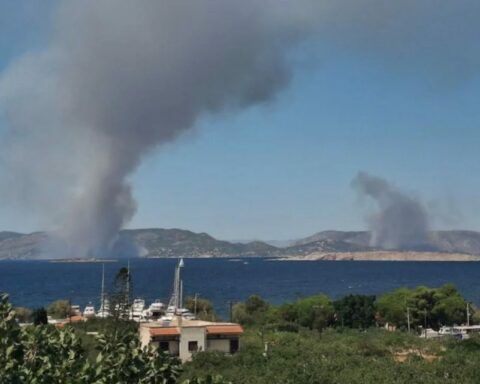 Φωτιά Σαλαμίνα