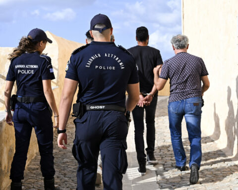 Σύρος δολοφονία διασώστρια