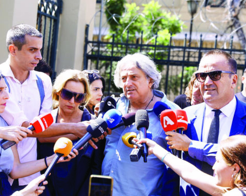 ΥΠΝΟΘΕΡΑΠΕΥΤΗΣ