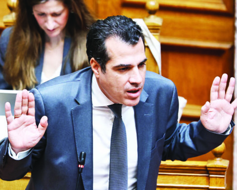 Θάνος Πλεύρης