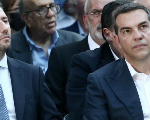 Τι θα «παιχτεί» στο ντέρµπι για τη δεύτερη θέση