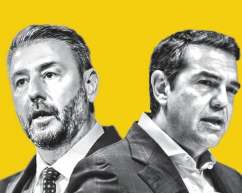 Ανεβάζει τόνους το ΠΑΣΟΚ κατά Τσίπρα