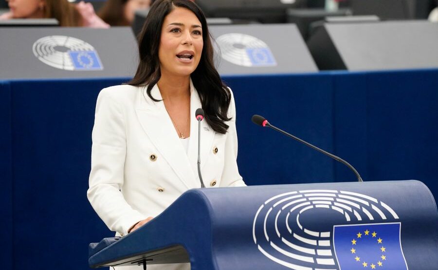 Λατινοπούλου φον ντερ Λάιεν
