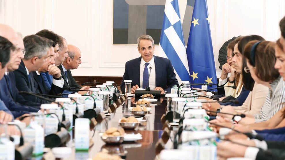 Ο κυβερνήτης Μητσοτάκης