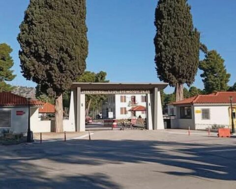 Ερηµα στρατόπεδα γίνονται δικαστήρια