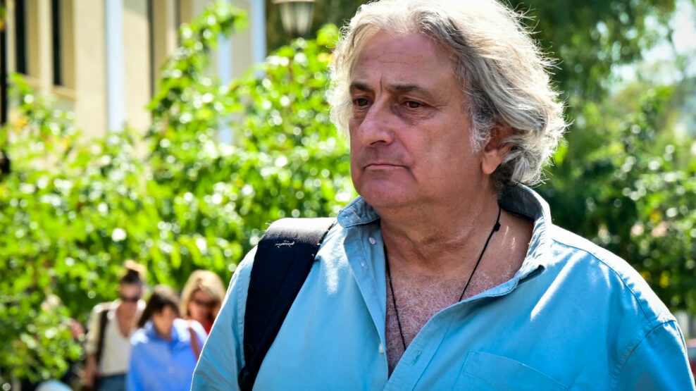 Μαζωνάκης υπνοθεραπευτής