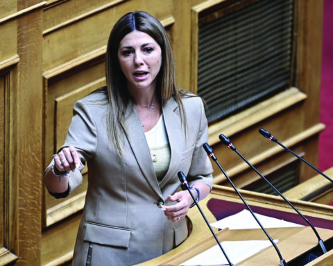 Σοφία Ζαχαράκη