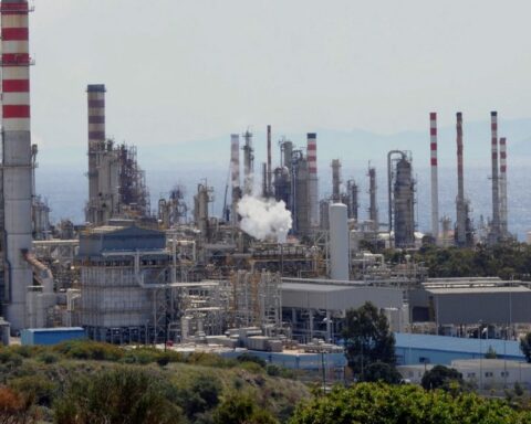 Motor Oil έκρηξη
