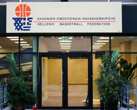 Βρούτσης ΕΟΚ επιχορηγήσεις