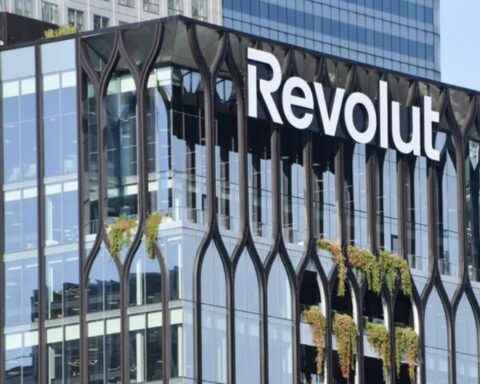 Google cloud τράπεζες revolut εφαρμογές