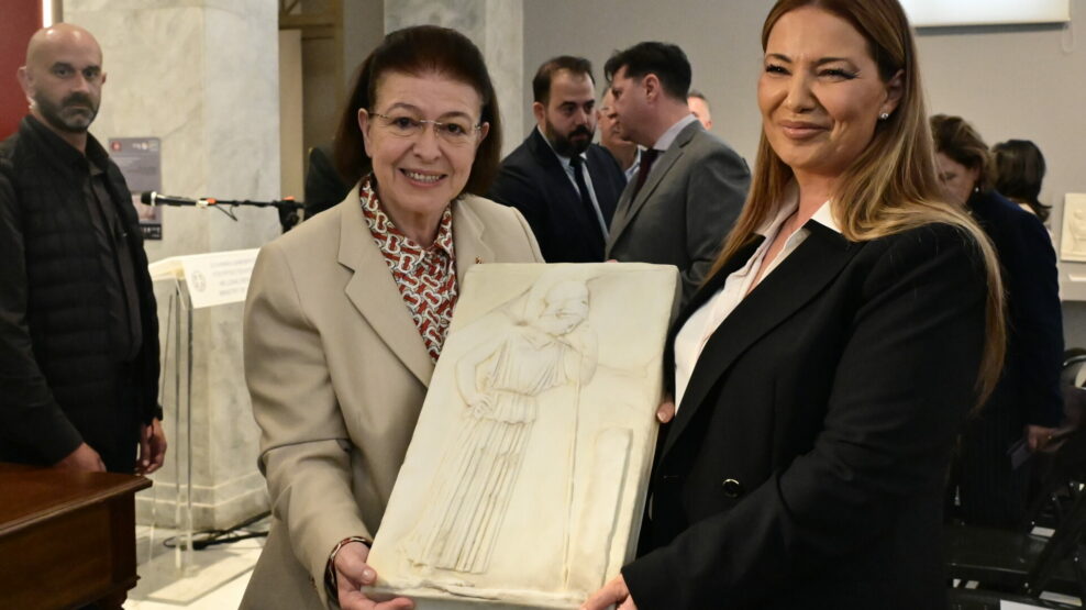 Iσραήλ αρχαιότητες Μενδώνη