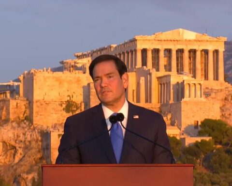 Ρούμπιο από την Πνύκα: